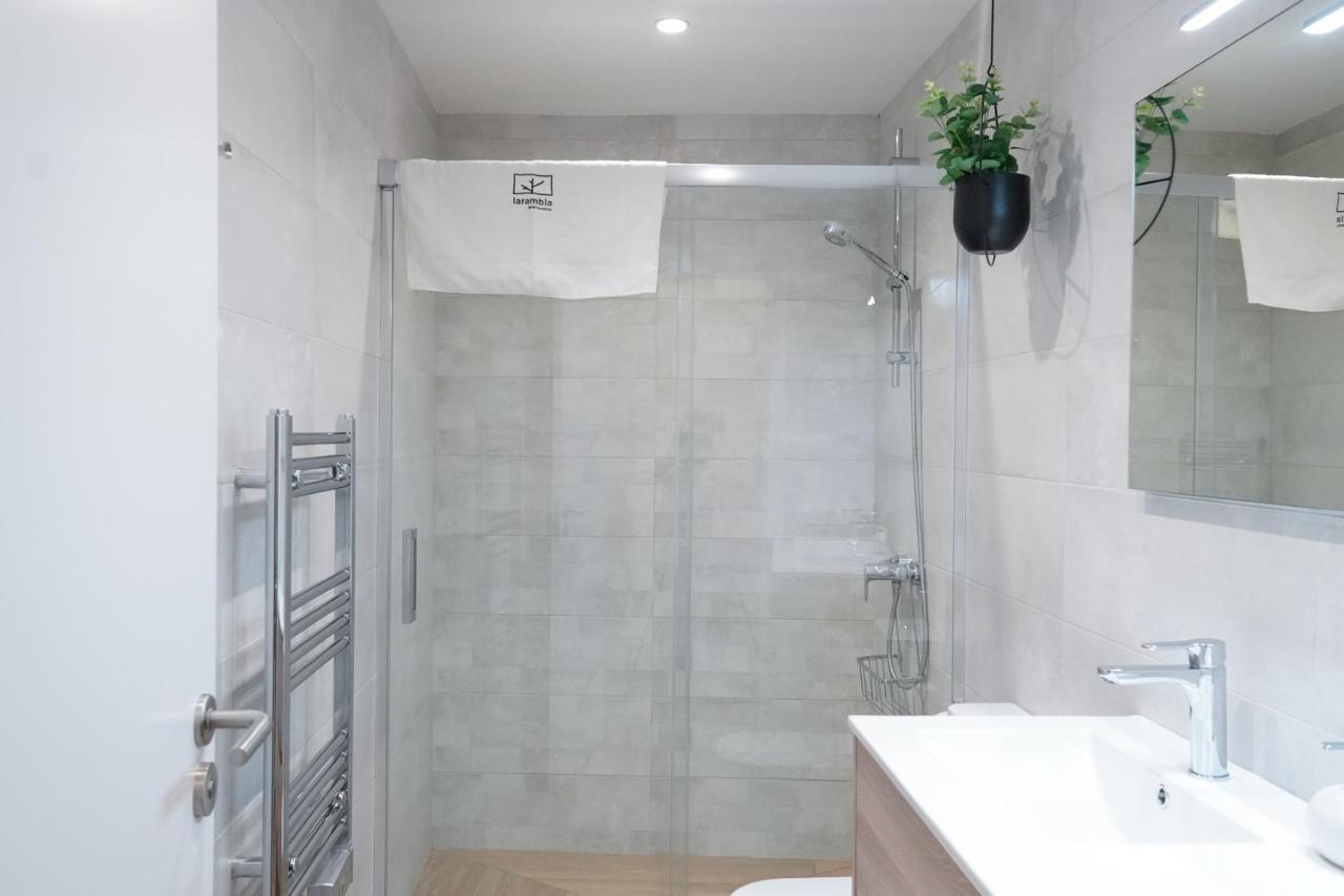 Apartaments La Rambla - Arbequina - 6 Persones Cornudella de Montsant Εξωτερικό φωτογραφία